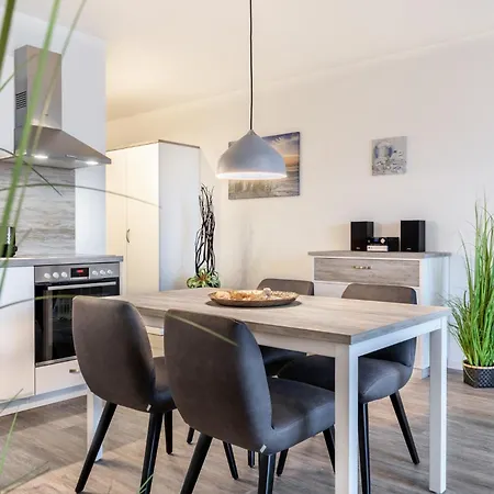 Meerblickvilla Lägenhet *